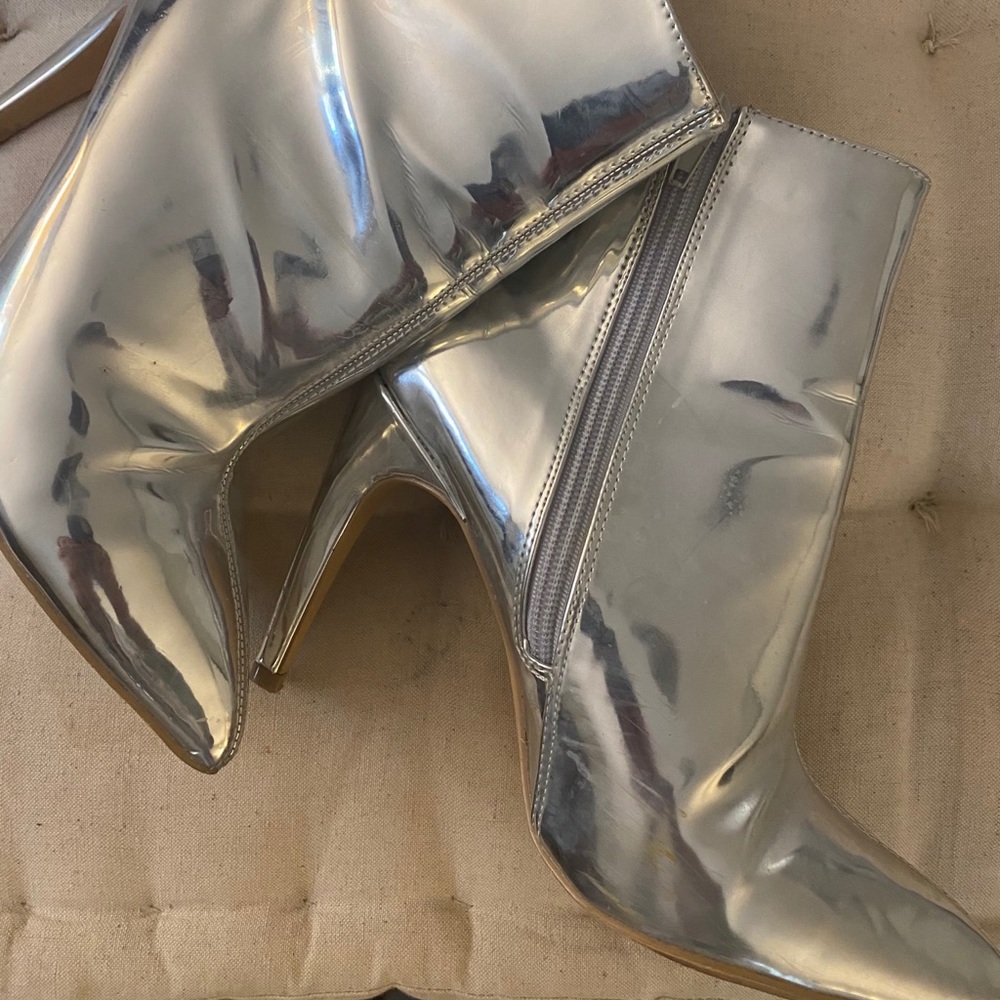 Express booties